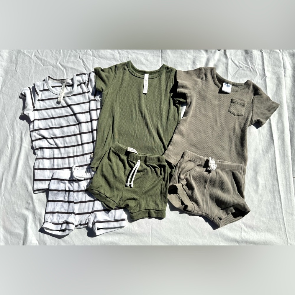 Childhoods Clothing and Mebie Baby matching play sets size 2t